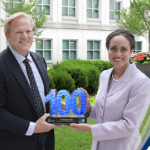 Executive Mosaic’s Jim Garrettson Presents ODNI’s Stacey Dixon With 2023 Wash100 Award